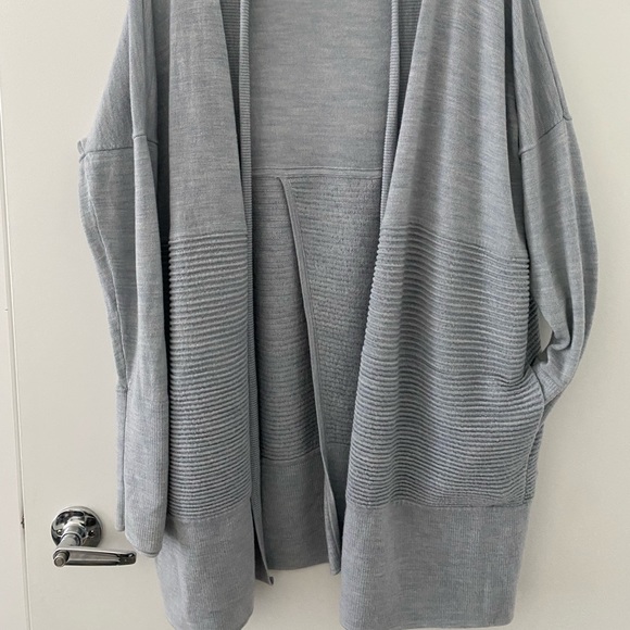 Lululemon 2 Way Cardigan - Picture 2 of 6